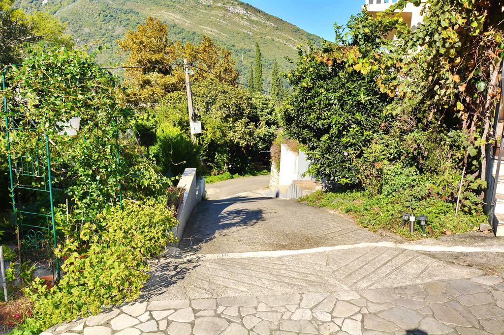 Apartment Rita Tivat Bagian luar foto