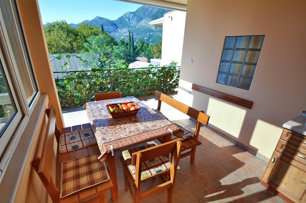 Apartment Rita Tivat Bagian luar foto